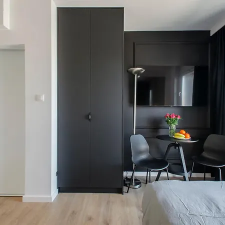 Apartament Centrum Wigury Dostep Na Kod Blisko Galeria Lodzka Piotrkowska Szary Екстер'єр фото